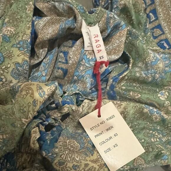 Raga Jai Paisley Print Bell Sleeve Dress Size XS New with Tag MSRP $170 - Picture 11 of 12